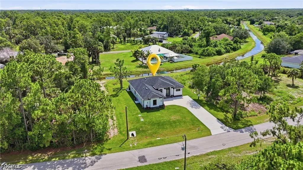3823 Heyburn Street Fort Myers FL 33905