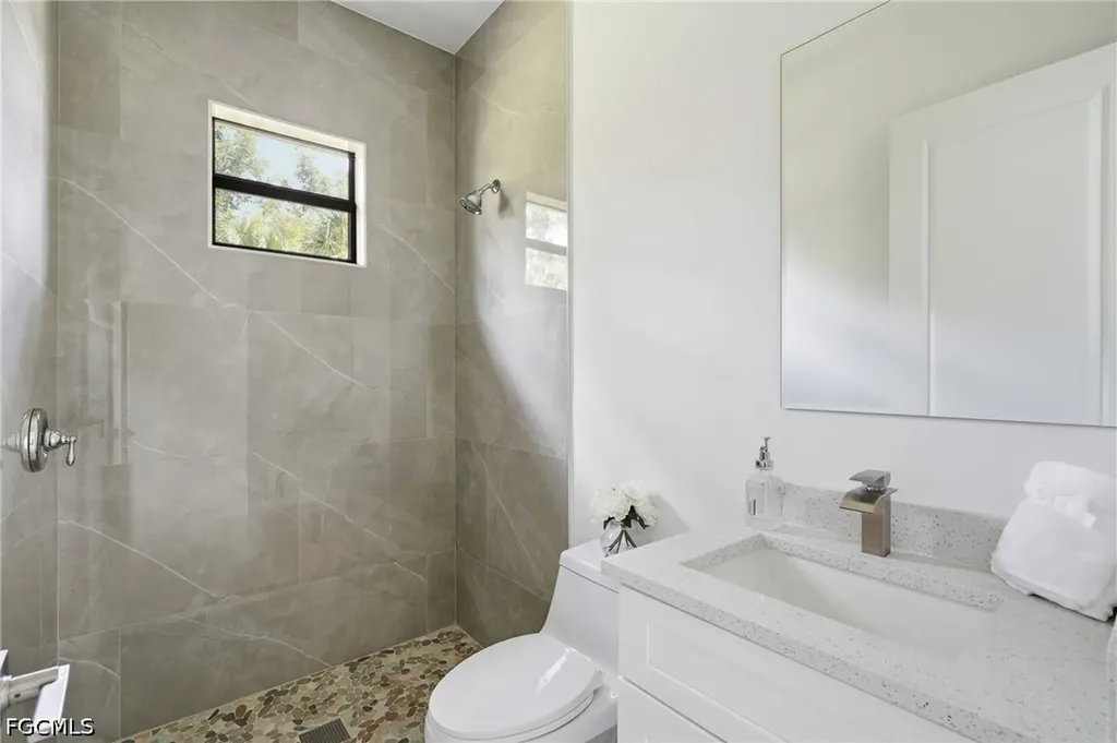 3823 Heyburn Street Fort Myers FL 33905