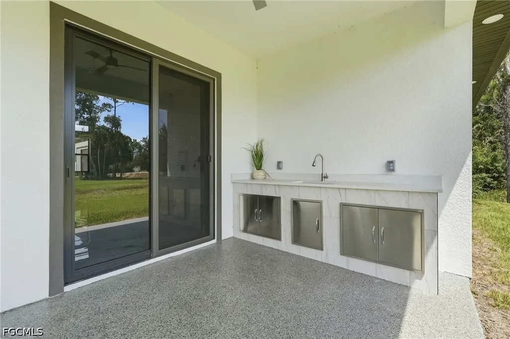 3823 Heyburn Street Fort Myers FL 33905