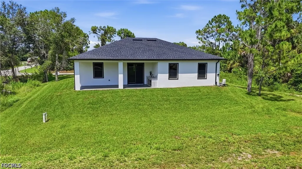 3823 Heyburn Street Fort Myers FL 33905