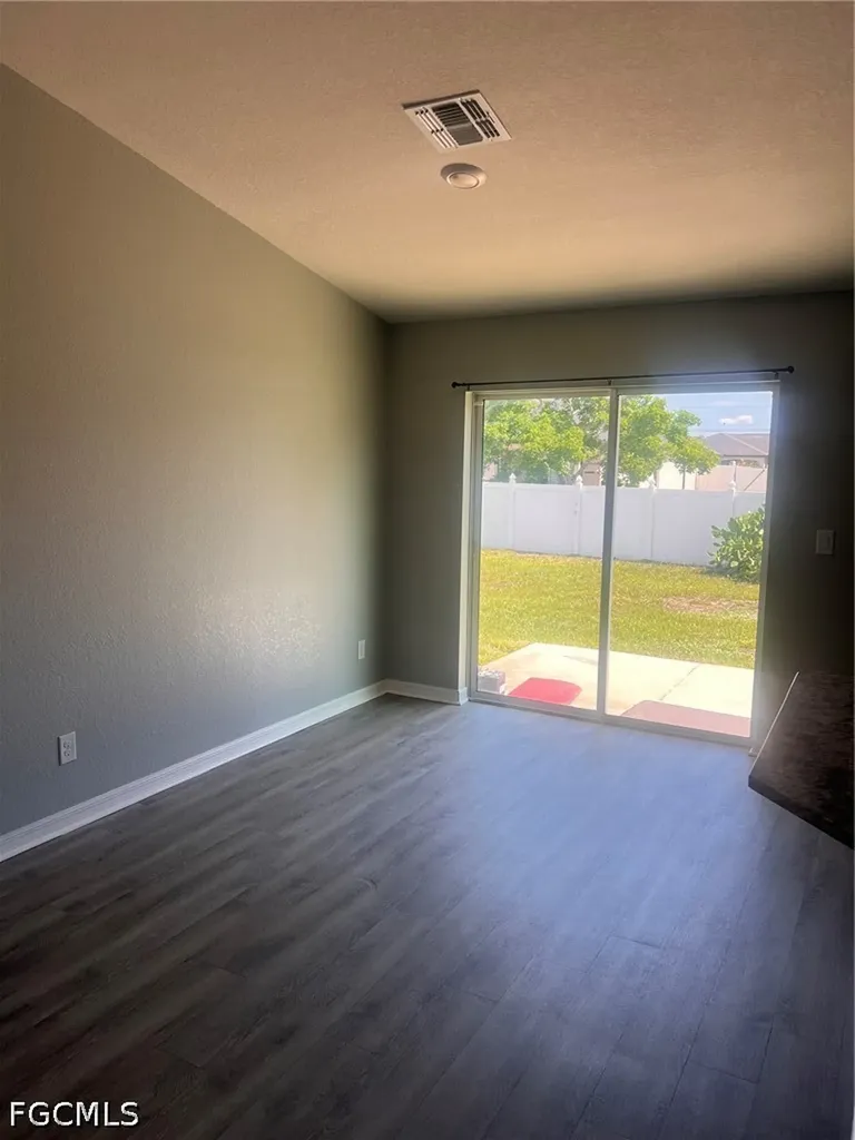 101 NW 25th Street Cape Coral FL 33993