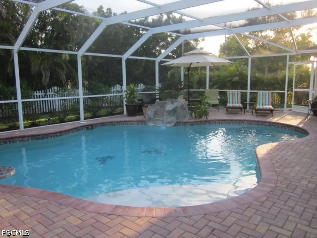 613 SE 2nd Terrace Cape Coral FL 33990