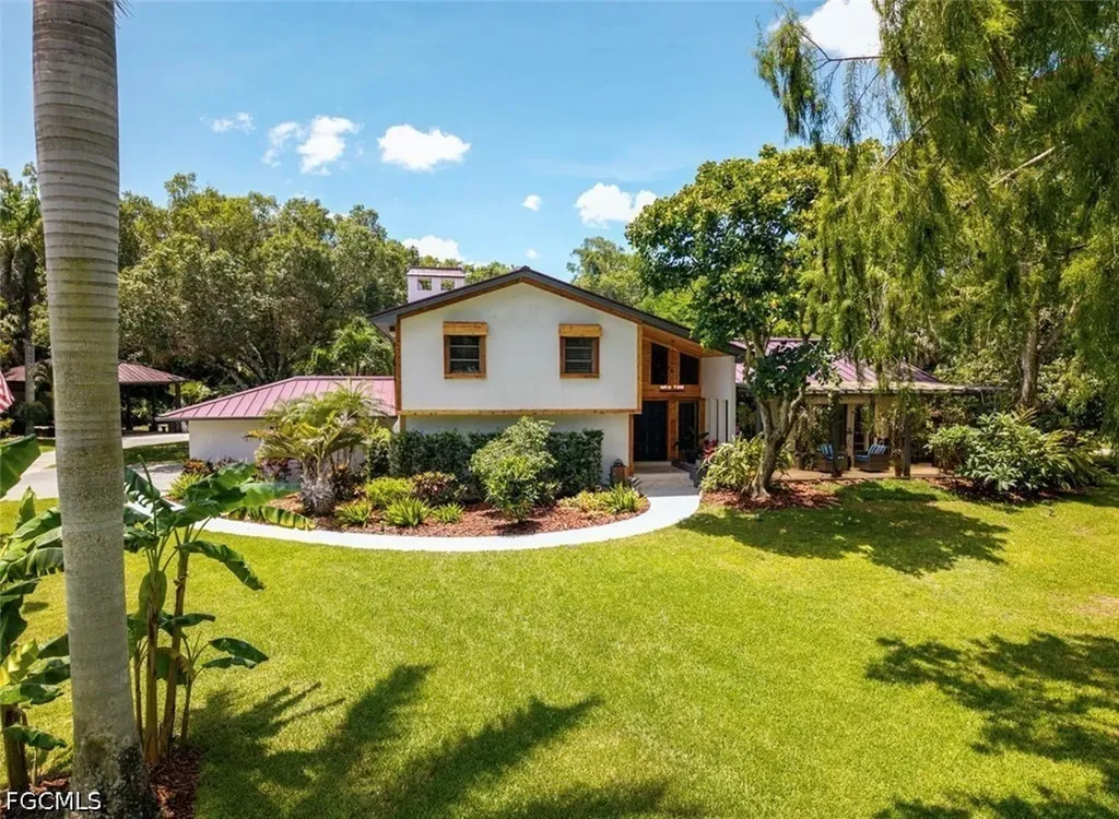 6100 Dogwood Way Naples FL 34116