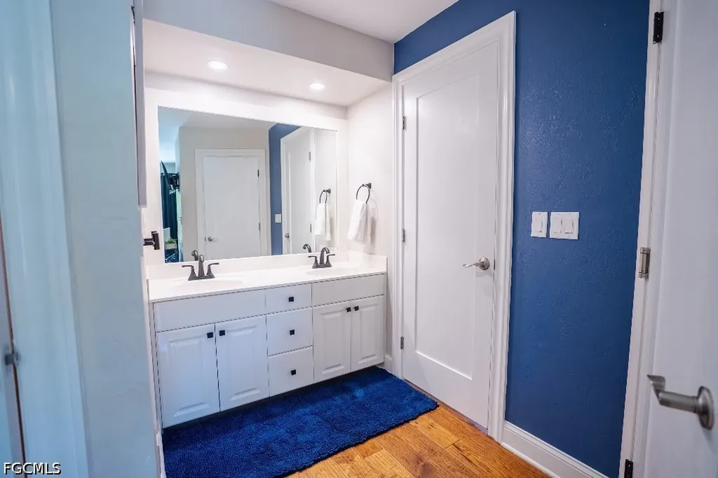 6100 Dogwood Way Naples FL 34116