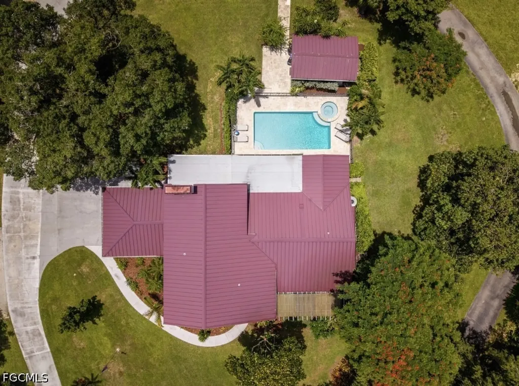 6100 Dogwood Way Naples FL 34116