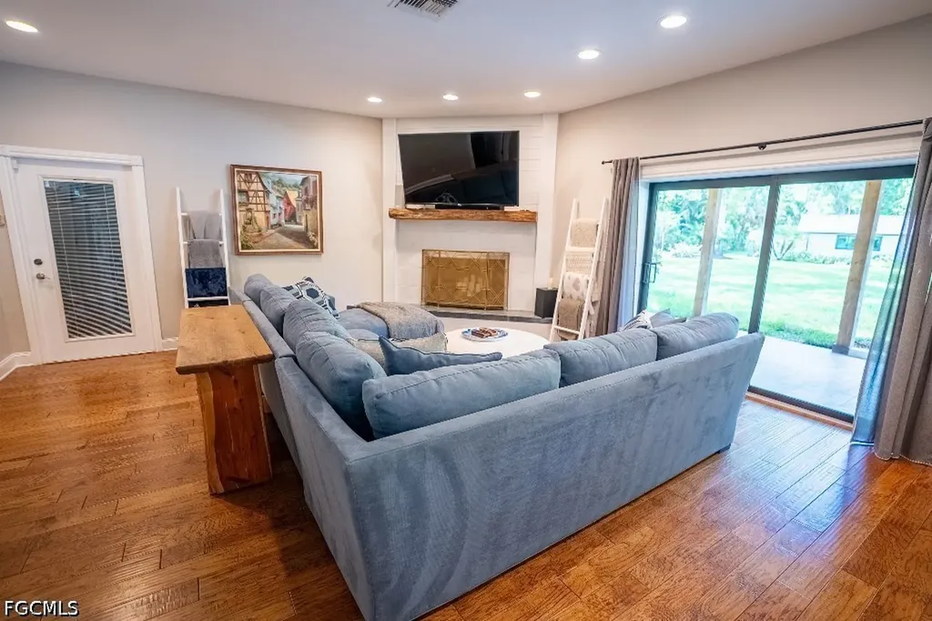 6100 Dogwood Way Naples FL 34116