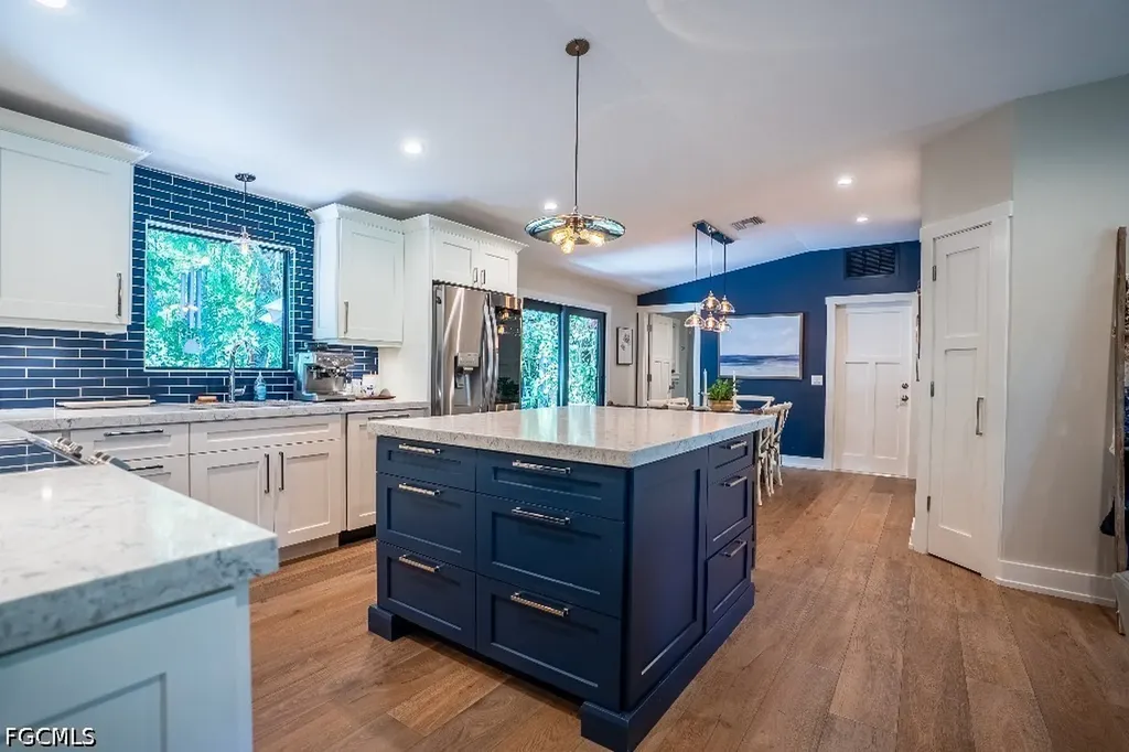 6100 Dogwood Way Naples FL 34116
