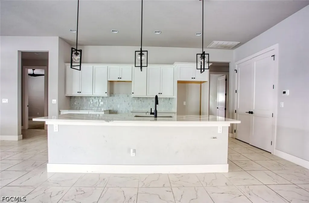 1521 SW 43rd Lane Cape Coral FL 33914