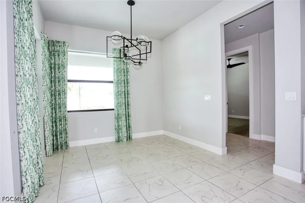 1521 SW 43rd Lane Cape Coral FL 33914
