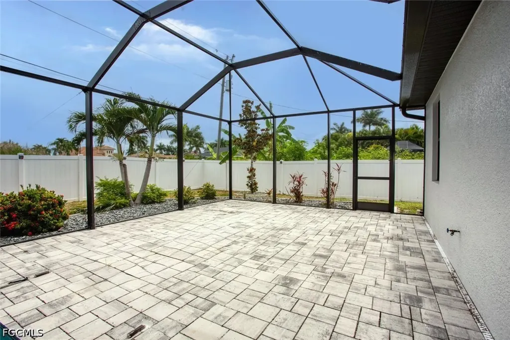 1521 SW 43rd Lane Cape Coral FL 33914