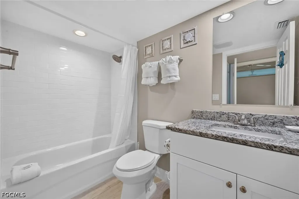 1501 Middle Gulf Drive Sanibel FL 33957