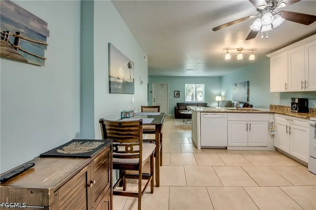 4904 Vincennes Court Cape Coral FL 33904