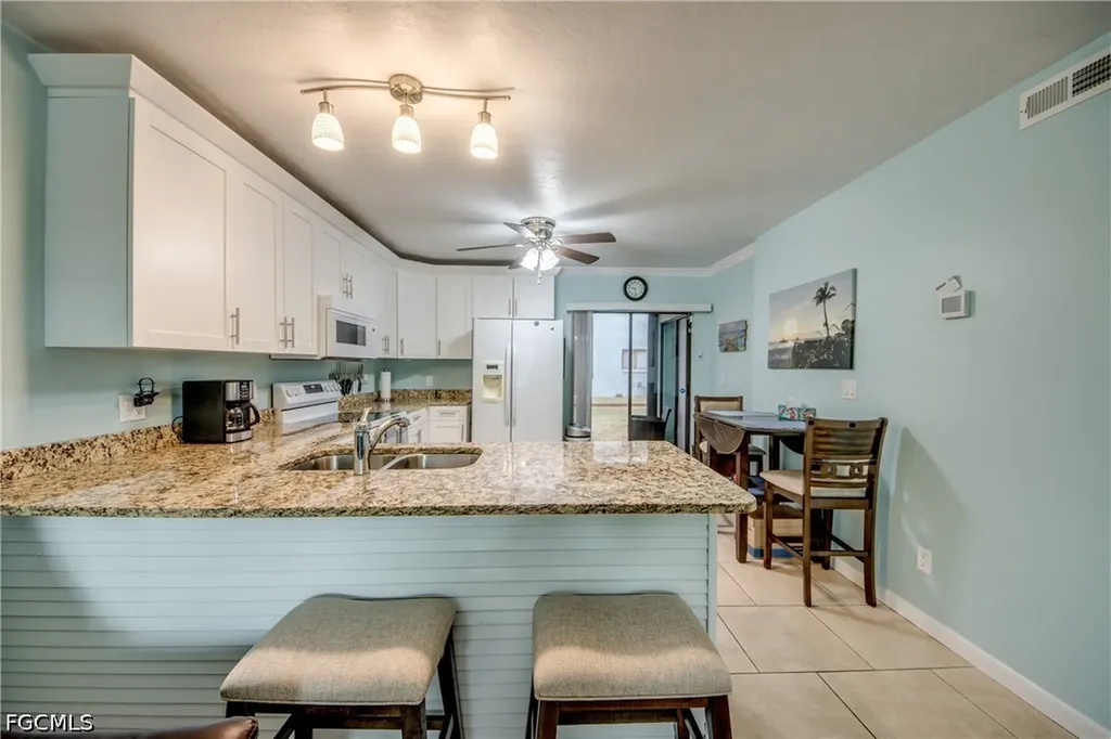 4904 Vincennes Court Cape Coral FL 33904