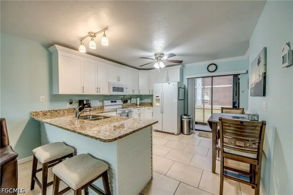 4904 Vincennes Court Cape Coral FL 33904