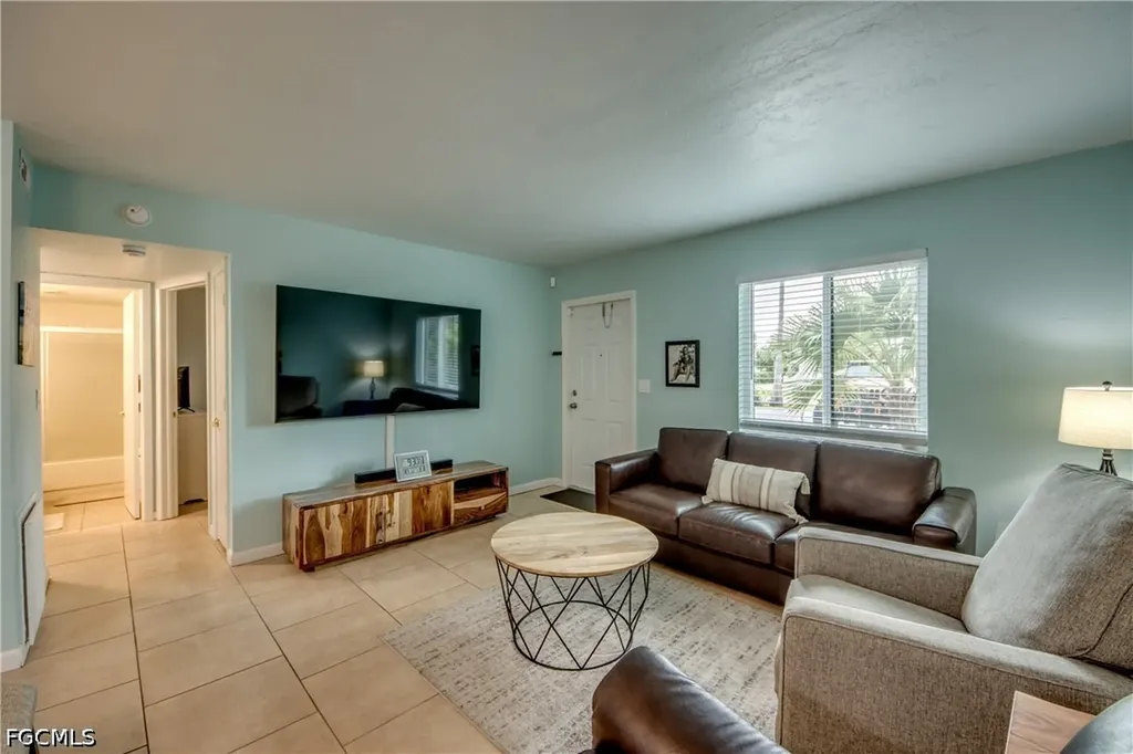 4904 Vincennes Court Cape Coral FL 33904