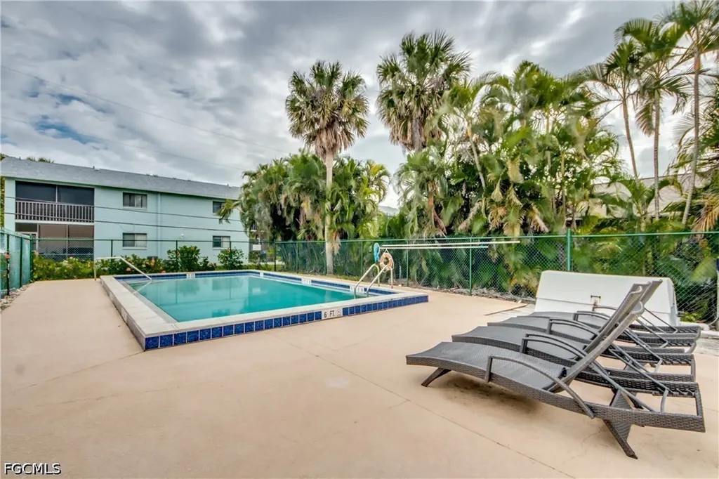 4904 Vincennes Court Cape Coral FL 33904