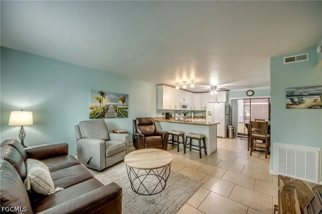 4904 Vincennes Court Cape Coral FL 33904