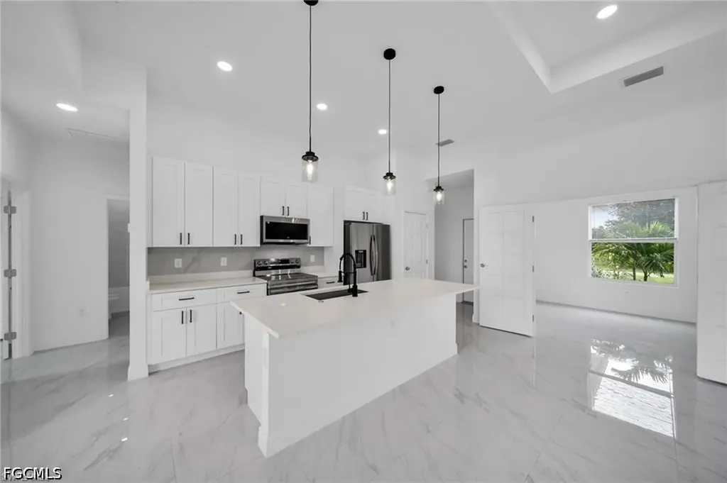 438 Poplar Street Lehigh Acres FL 33974