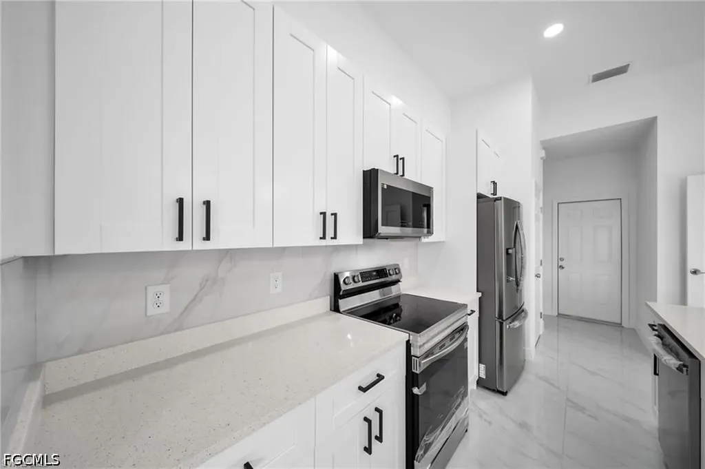438 Poplar Street Lehigh Acres FL 33974
