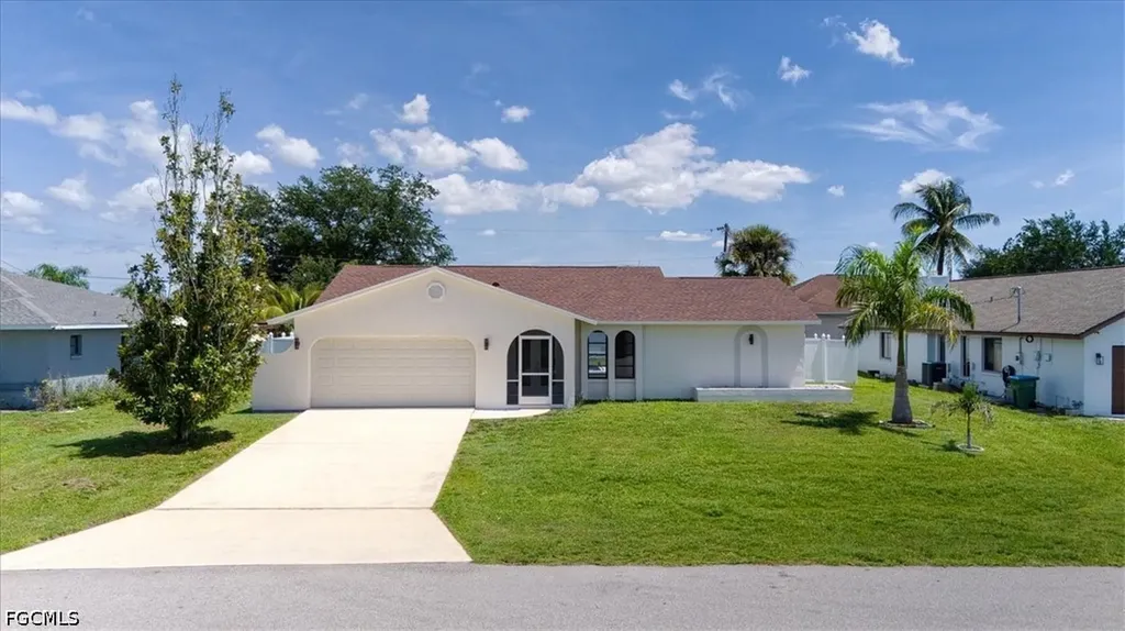 623 SE 31st Lane Cape Coral FL 33904