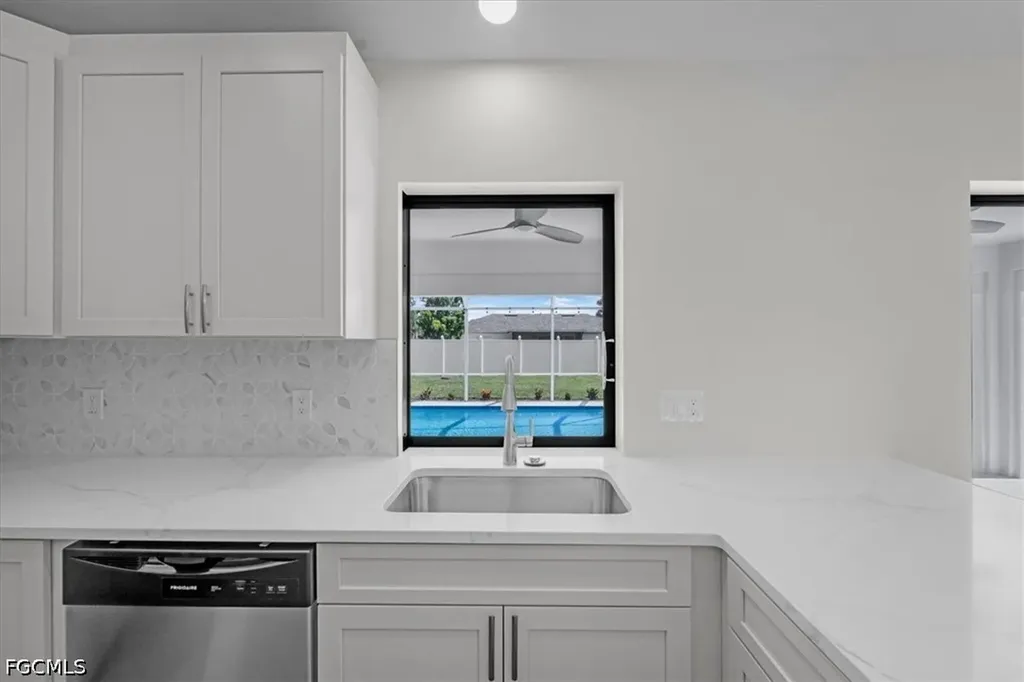 623 SE 31st Lane Cape Coral FL 33904
