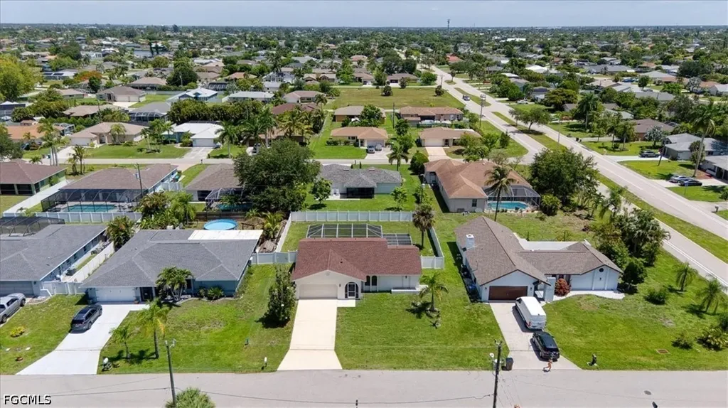 623 SE 31st Lane Cape Coral FL 33904
