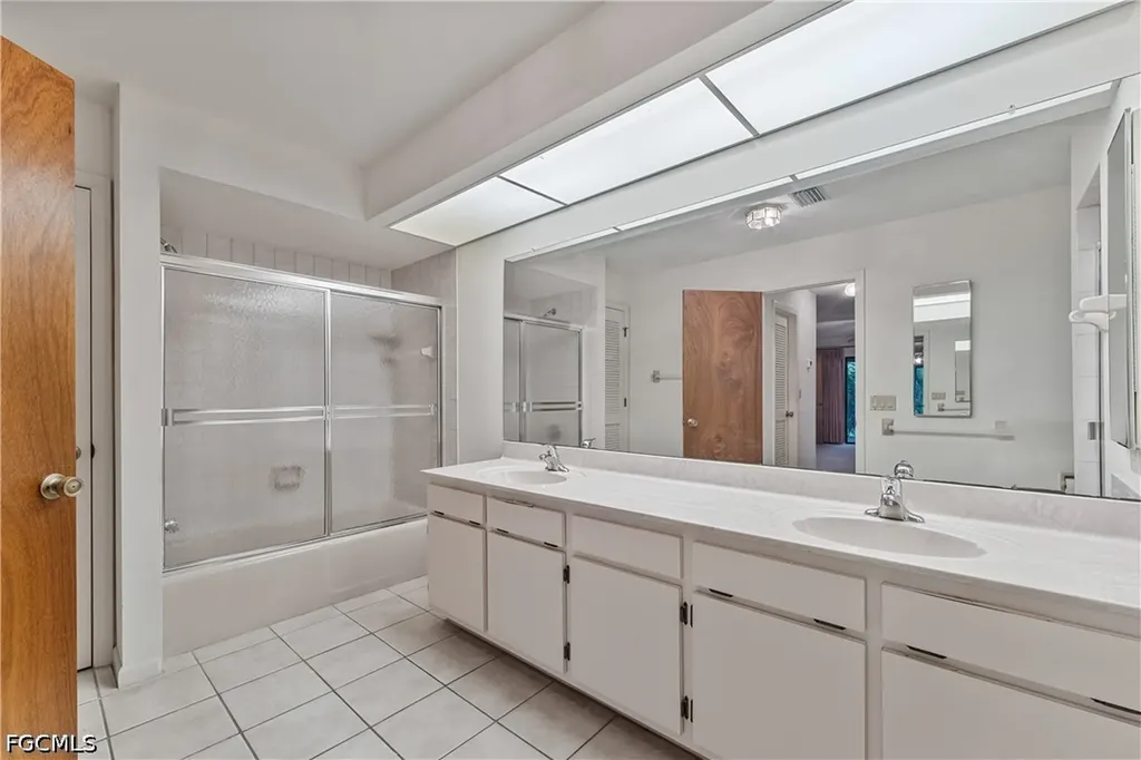 315 SE 20th Court Cape Coral FL 33990