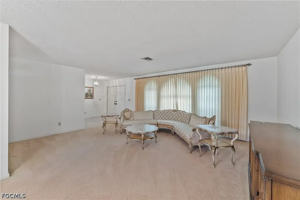 315 SE 20th Court Cape Coral FL 33990