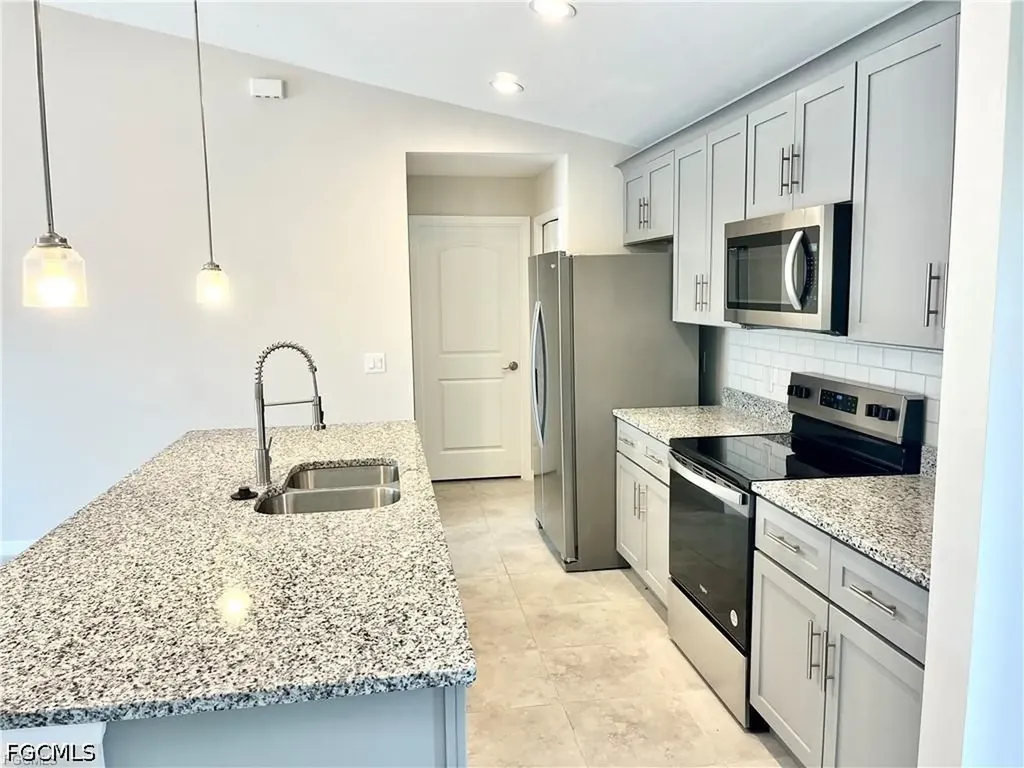 2538 NW 24th Place Cape Coral FL 33993