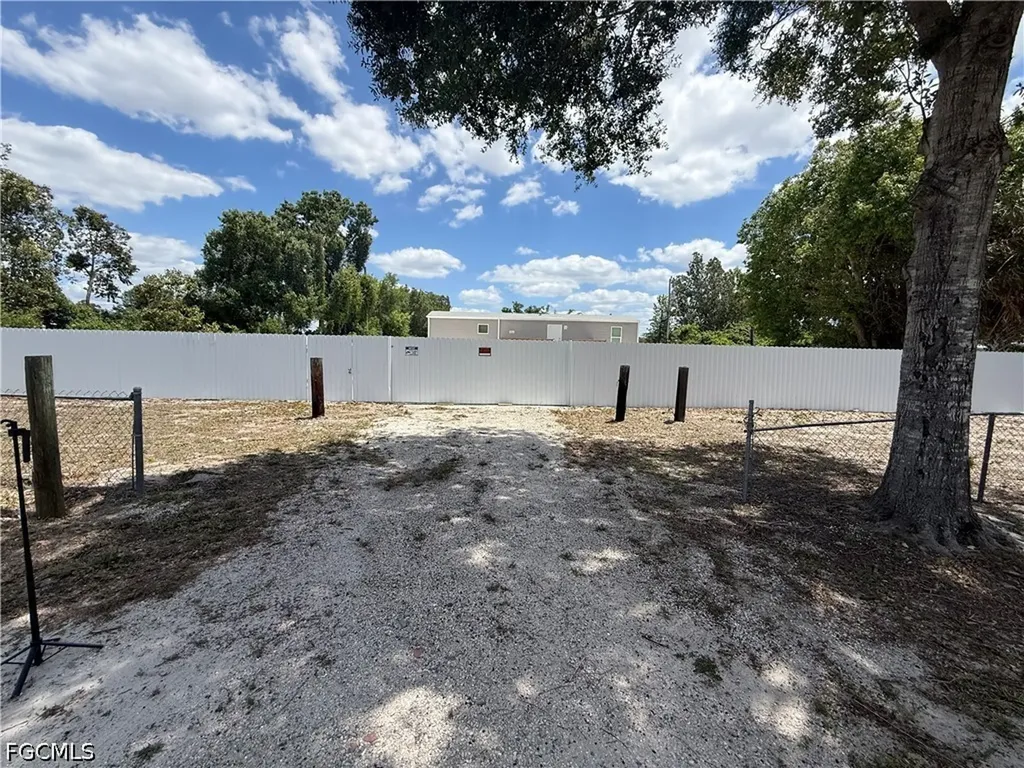 8165 Heck Drive North Fort Myers FL 33917