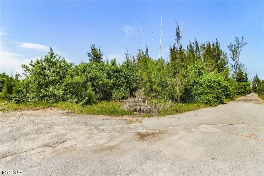 4235 Berkshire Road St. James City FL 33956