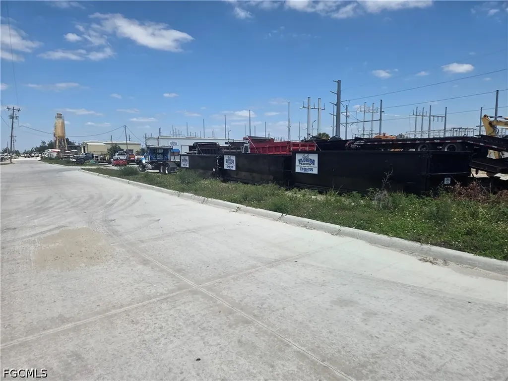 2409 Pine Island Road N Cape Coral FL 33991