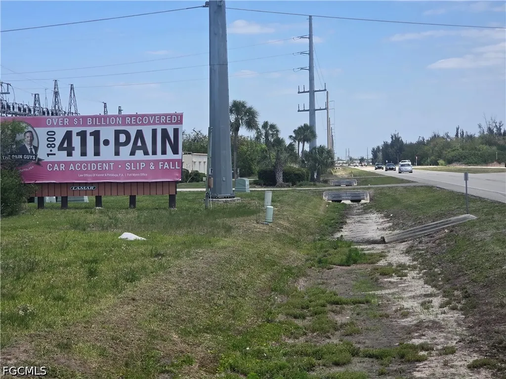 2409 Pine Island Road N Cape Coral FL 33991