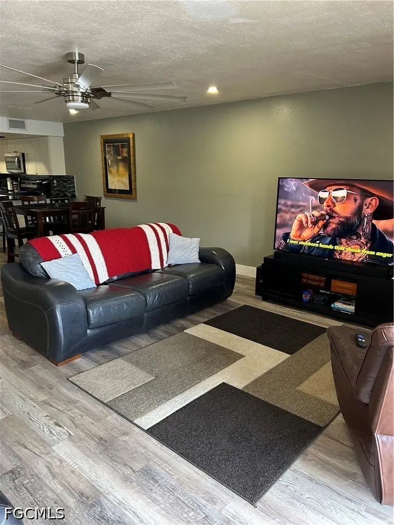 1754 Cape Coral Parkway E Cape Coral FL 33904