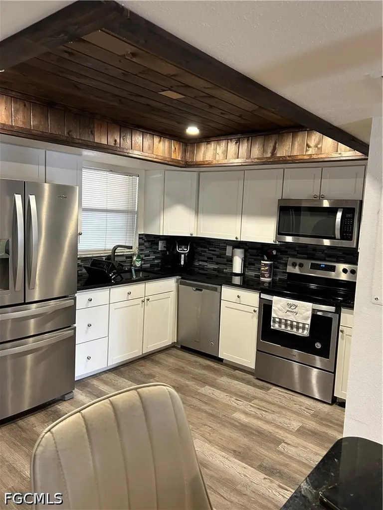 1754 Cape Coral Parkway E Cape Coral FL 33904