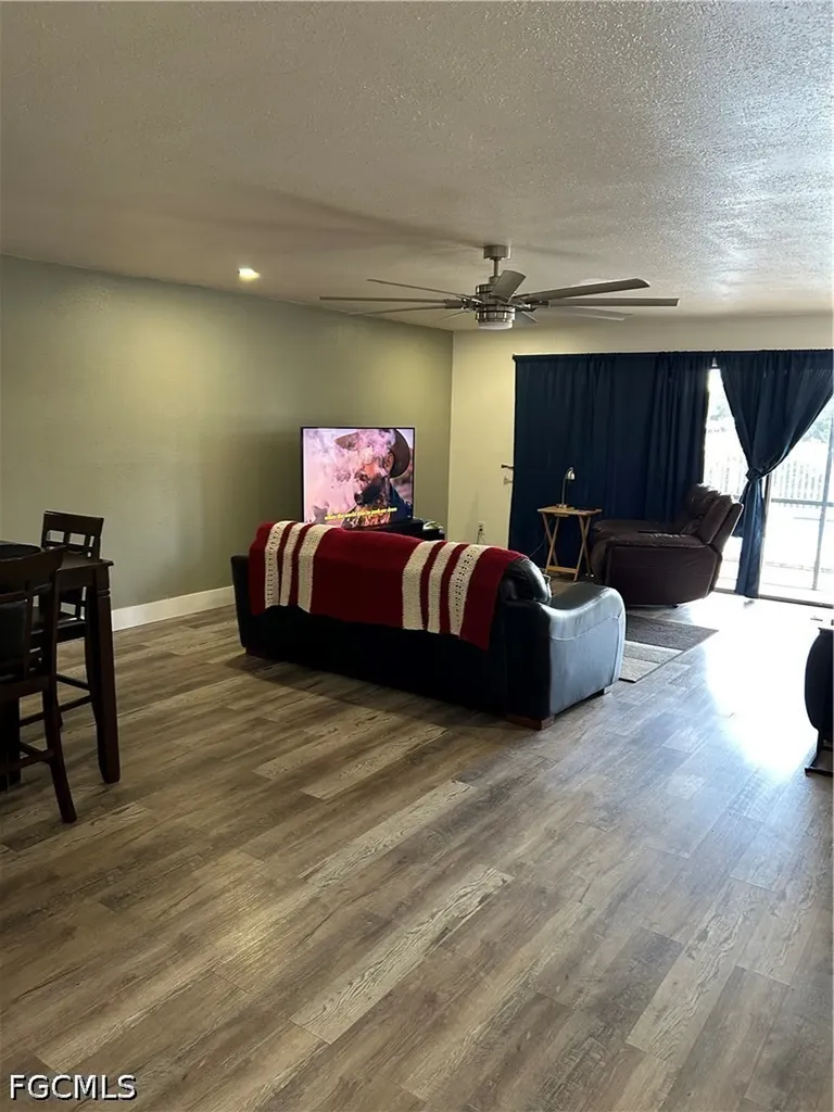 1754 Cape Coral Parkway E Cape Coral FL 33904