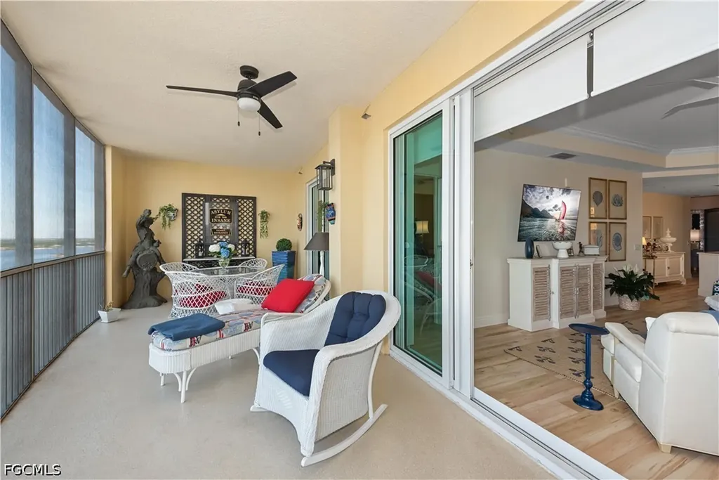 2743 1st Street Fort Myers FL 33916