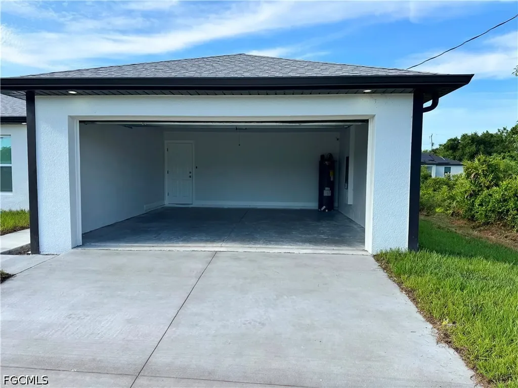 3707 32nd Street SW Lehigh Acres FL 33976