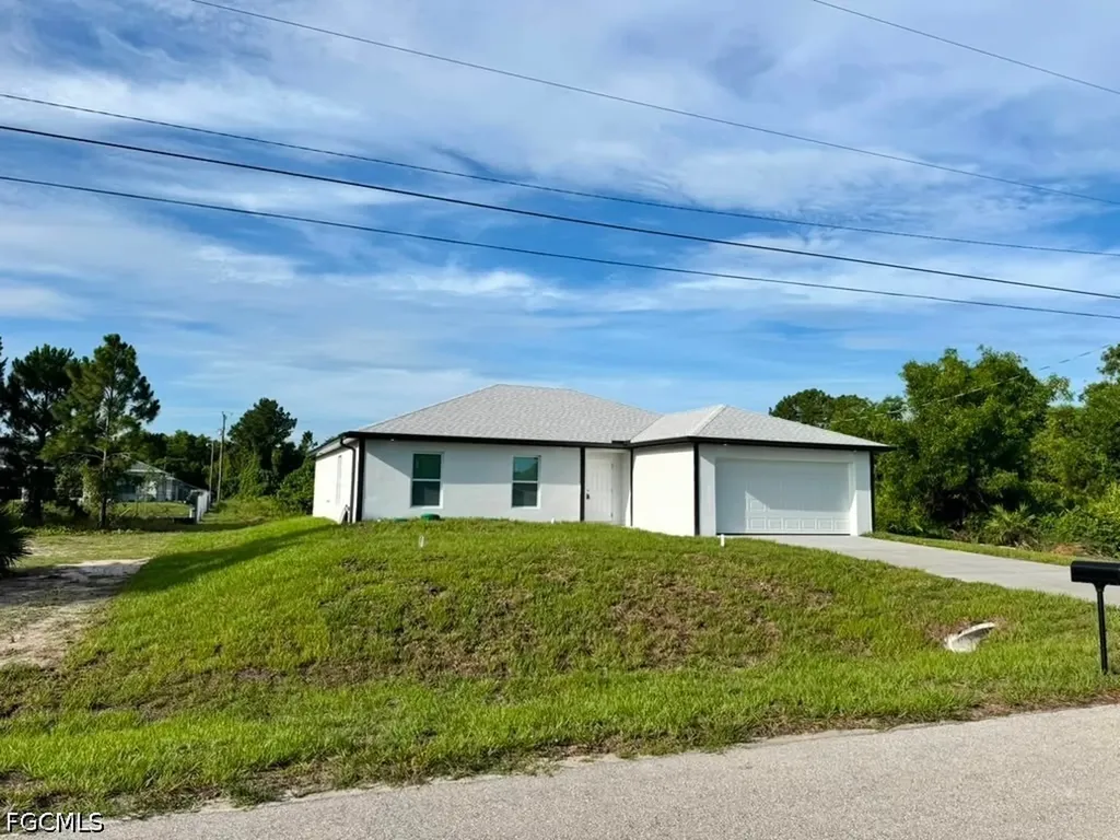 3707 32nd Street SW Lehigh Acres FL 33976