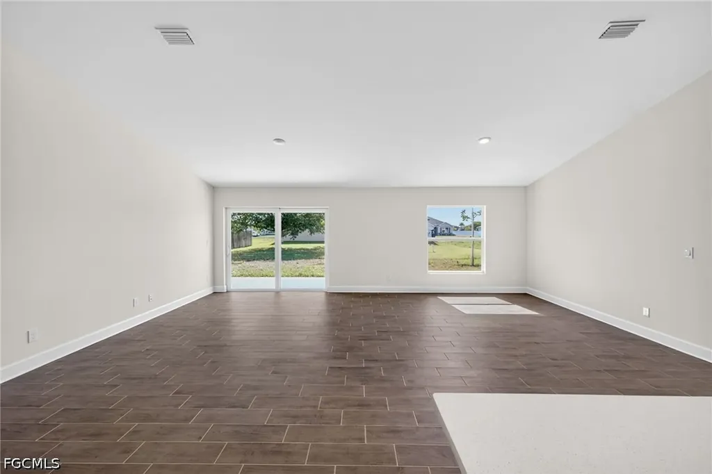 1819 NW 9th Avenue Cape Coral FL 33993