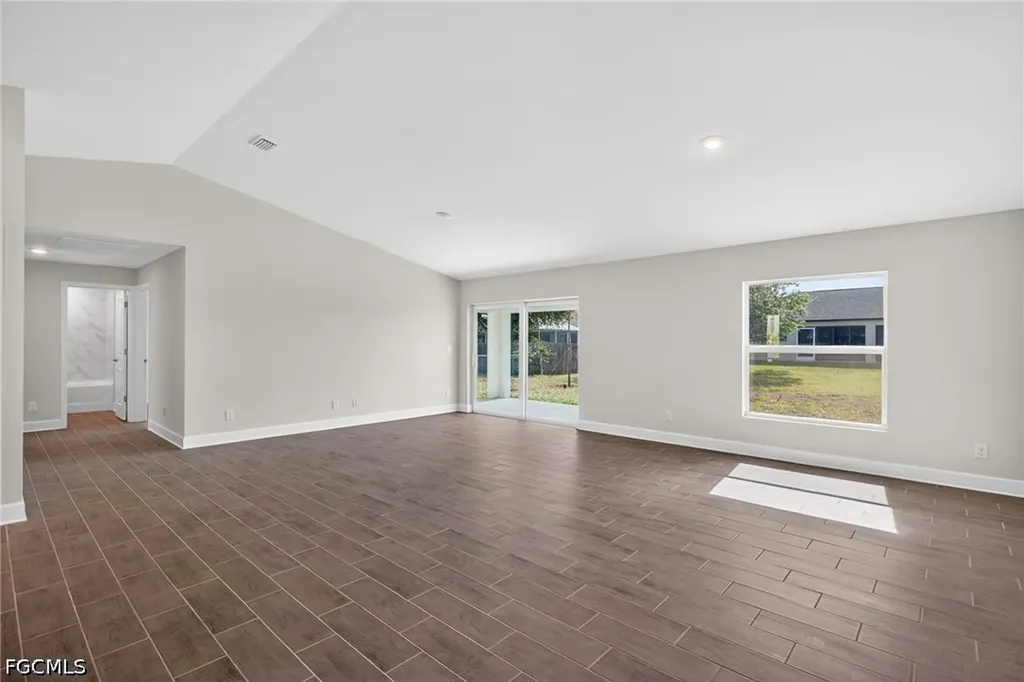 1819 NW 9th Avenue Cape Coral FL 33993