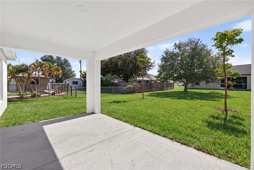 1819 NW 9th Avenue Cape Coral FL 33993