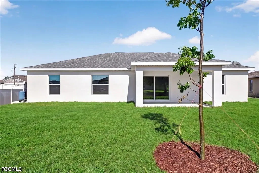 1819 NW 9th Avenue Cape Coral FL 33993