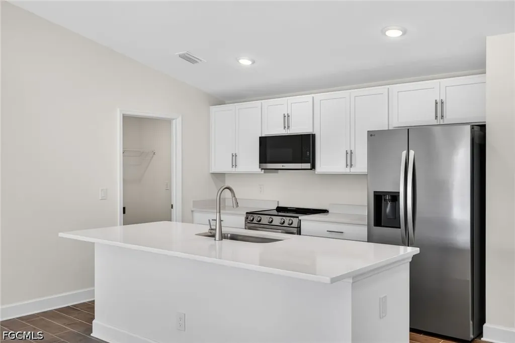 1819 NW 9th Avenue Cape Coral FL 33993