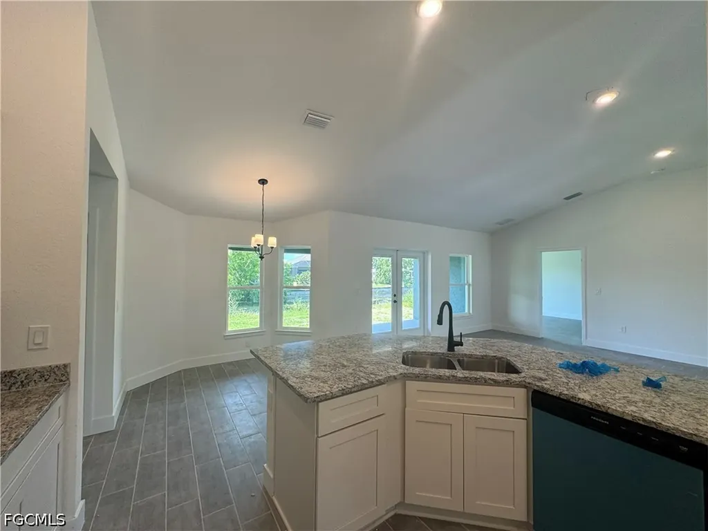 302 SE 1st Terrace Cape Coral FL 33990