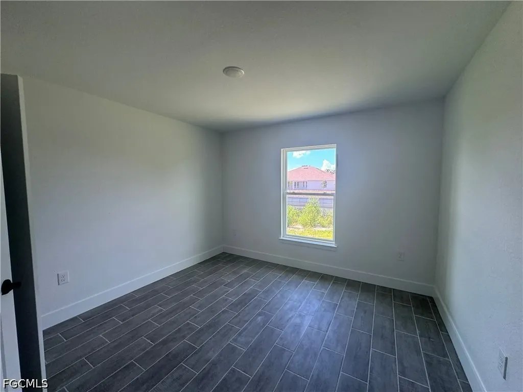 302 SE 1st Terrace Cape Coral FL 33990