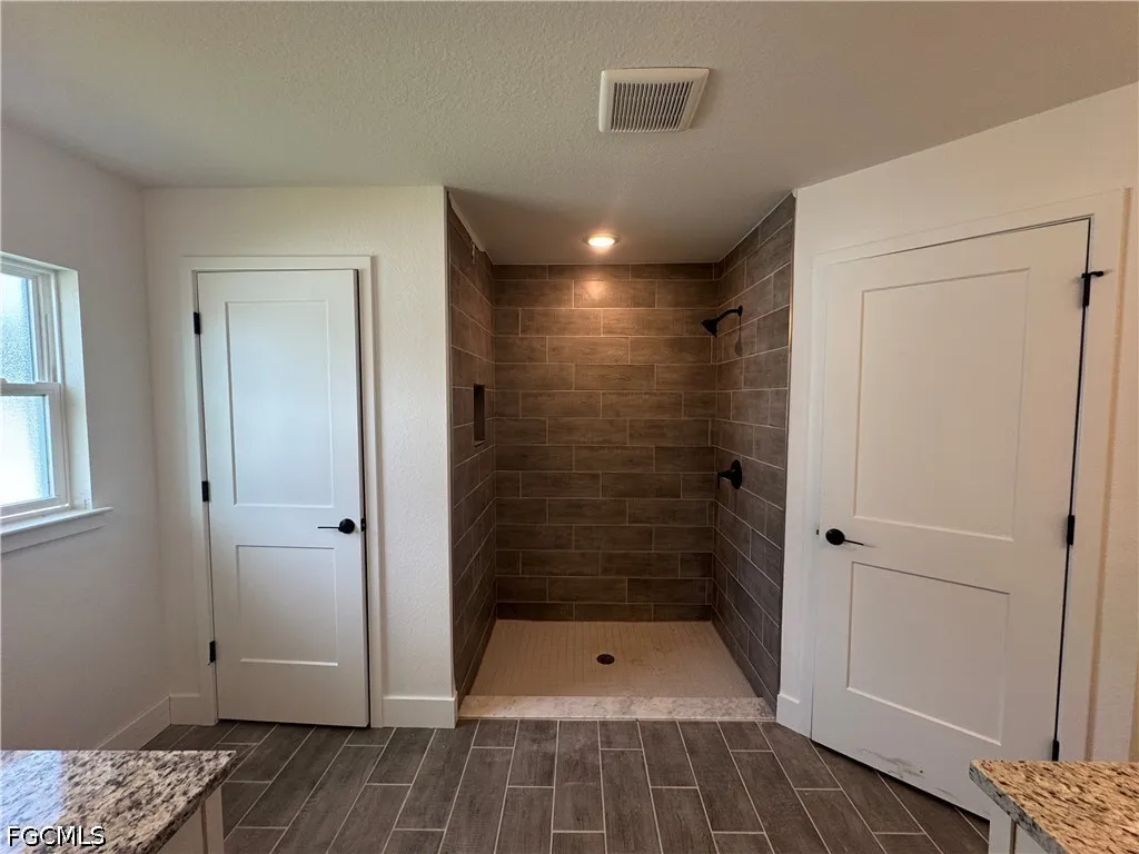 302 SE 1st Terrace Cape Coral FL 33990