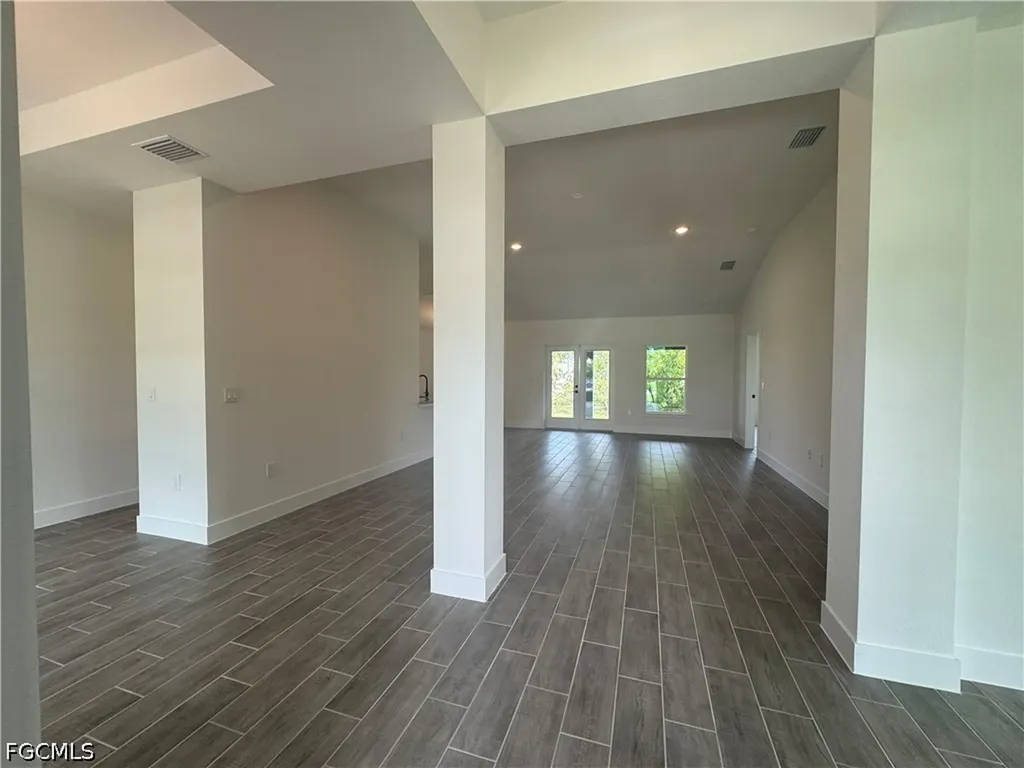 302 SE 1st Terrace Cape Coral FL 33990