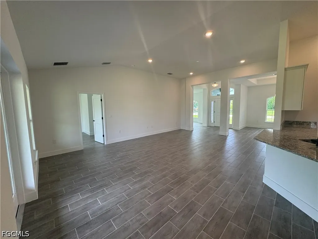 302 SE 1st Terrace Cape Coral FL 33990