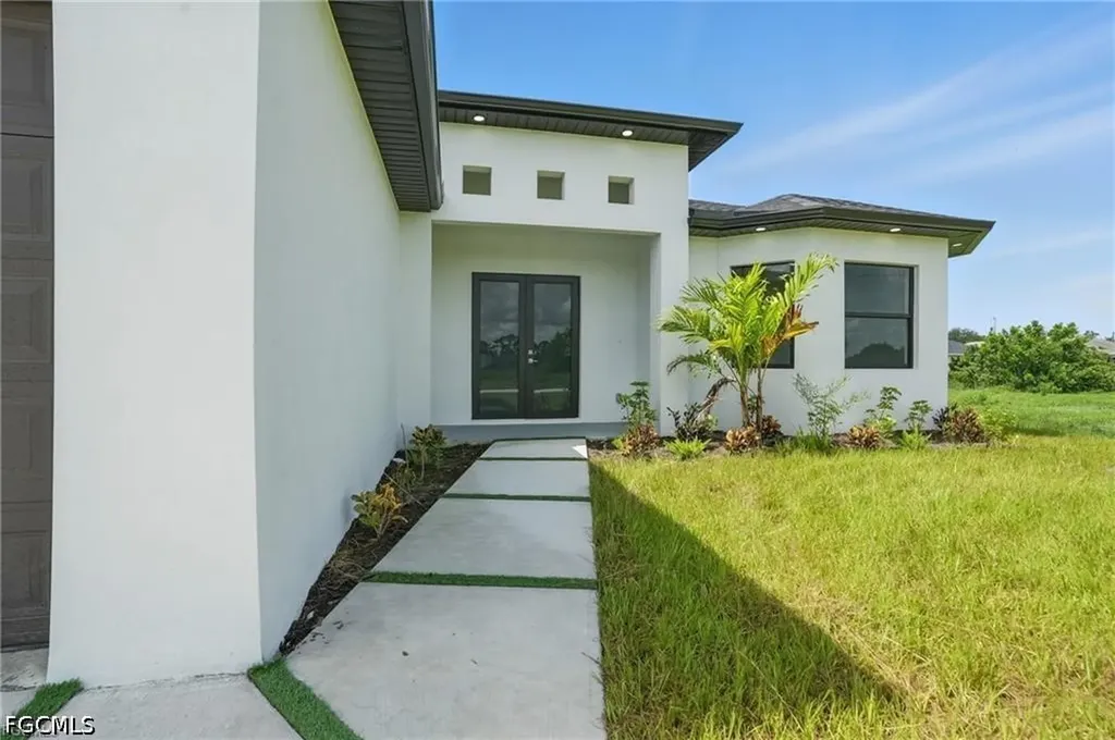 472 Rajah Street Lehigh Acres FL 33974